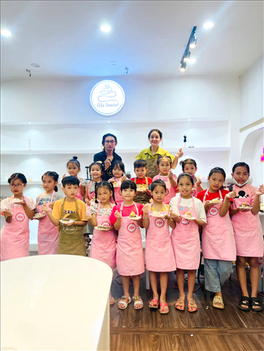 TRẢI NGHIỆM LÀM BÁNH DONUT 12/05/2023